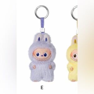 Pop Mart Labubu Pin for Love, E